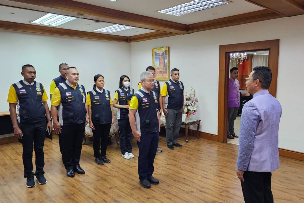 ศรชล.จว.พบ. และ ศคท.จว.พบ. เข้าเยี่ยมคำนับและรับฟังนโยบายแนวทางการปฏิบัติงาน