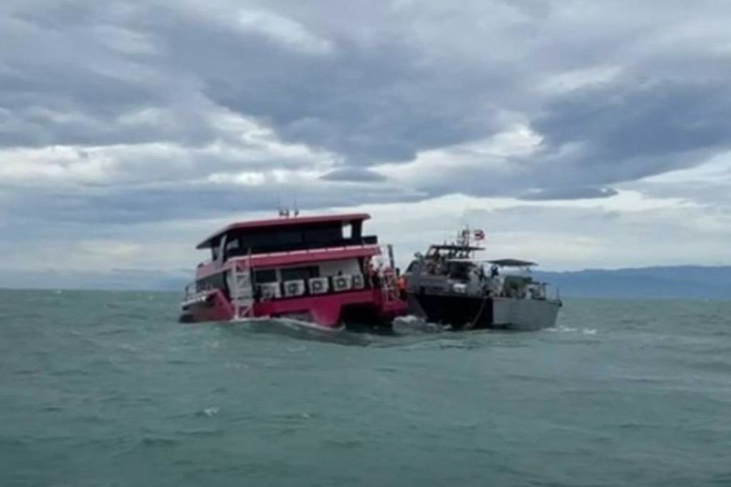 ศรชล.ภาค.1 เร่งให้การช่วยเหลือผู้โดยสารกว่า 97 คน บนเรือโดยสารข้ามฝั่งไปเกาะกูด เกิดเหตุมีรอยแตกที่ท้องเรือ