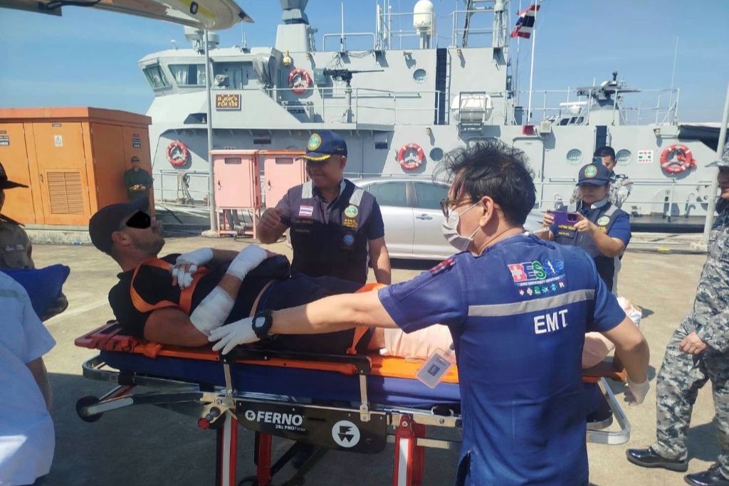 ศรชล.จว.ตร. และ ศคท.จว.ตราด บูรณาการกับ มชด./1 ออกช่วยเหลือผู้ป่วยที่เกาะกูด